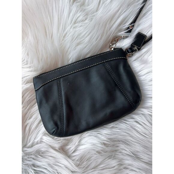 COACH Leather Wristlet Pouch Black Zip Clutch Wallet - Picture 2 of 5